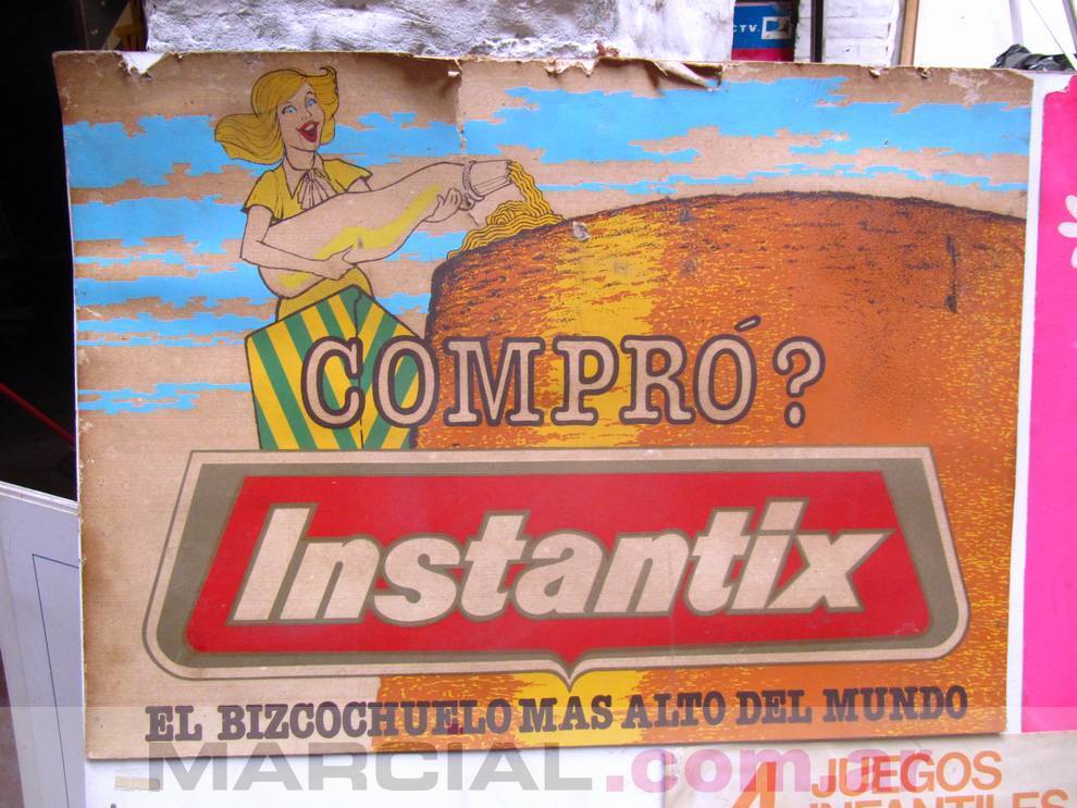 Afiche en cartulina de Bizcochuelo Instantix, de la empresa Molinos Río de la Plata que promocionaba que era "El bizcochuelo más alto del mundo" Impreso por Marcial Serigrafía en el año 1976